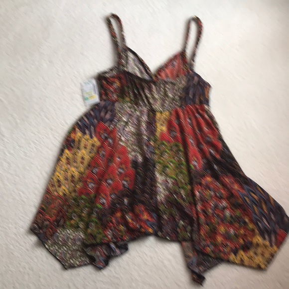 Multi-colored sleeveless top. Size M. - Picture 2 of 4